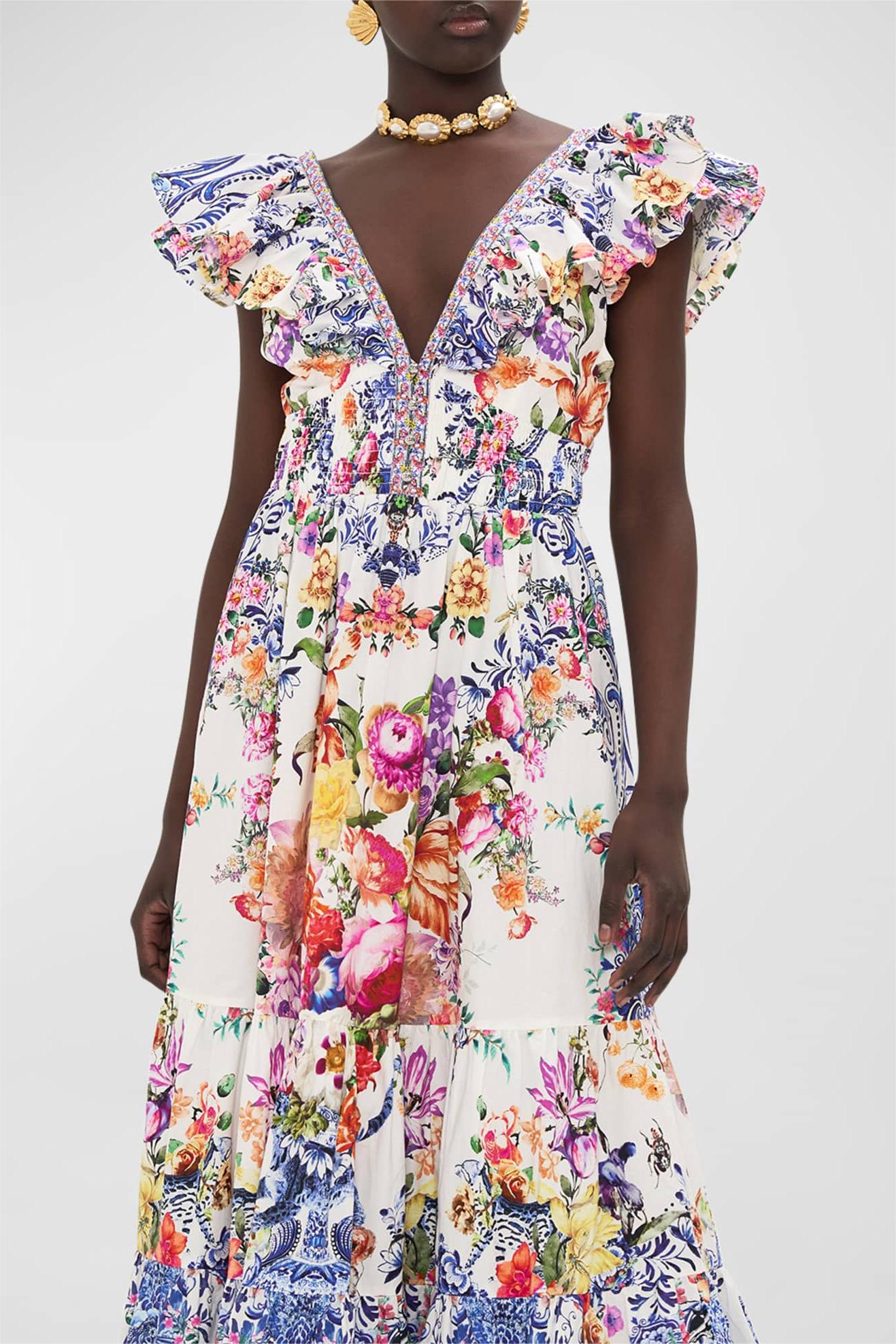 Effortlessly Elegant Dress with a Timeless Design