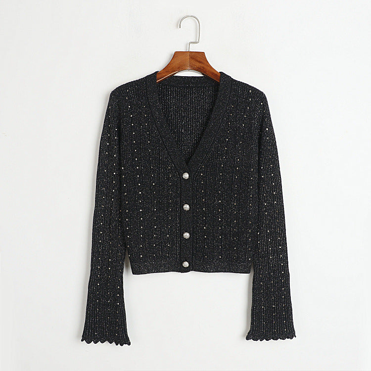 Classic Vintage Sweater with a Flattering Fit
