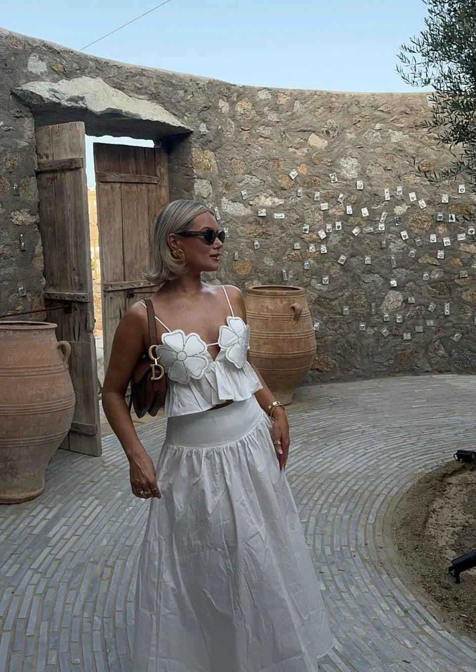Beautifully Finished Top in a Timeless Design