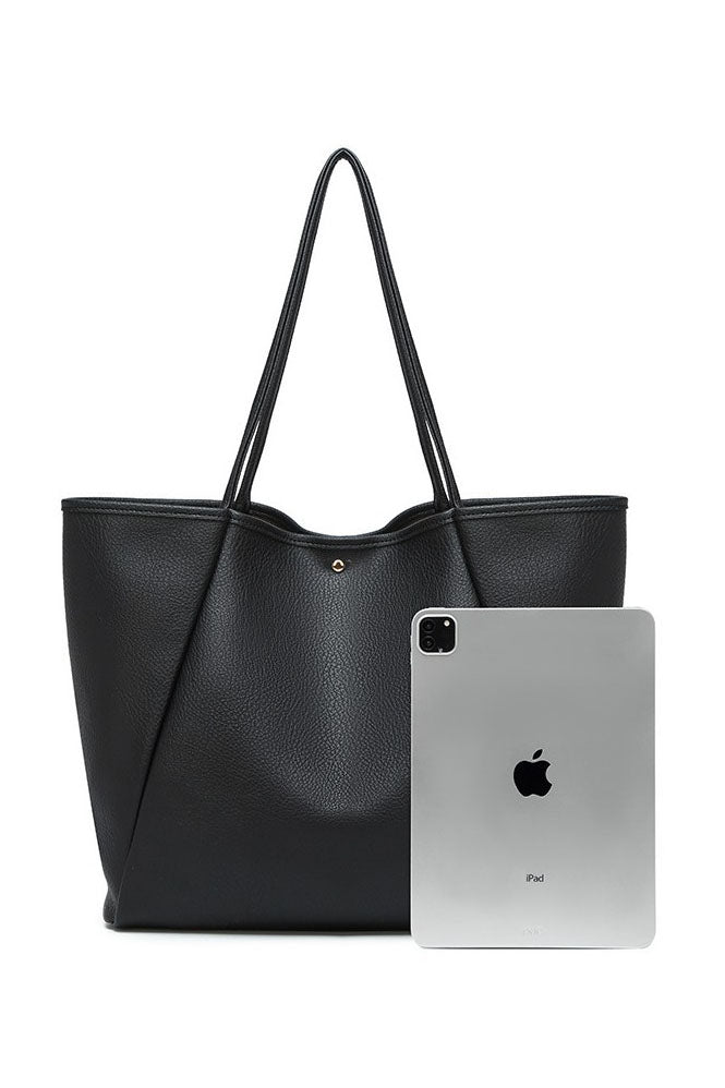 Beautifully Crafted Bag in a Classic Style