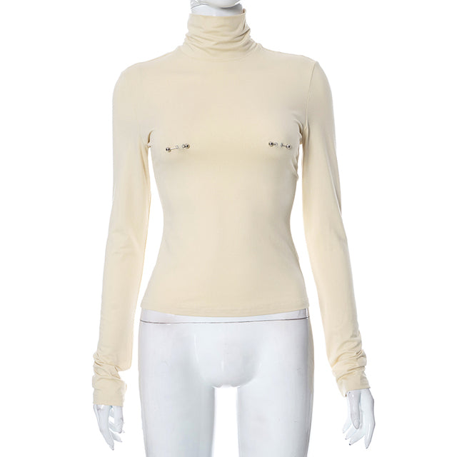 Well Tailored Blouse with a Graceful Silhouette