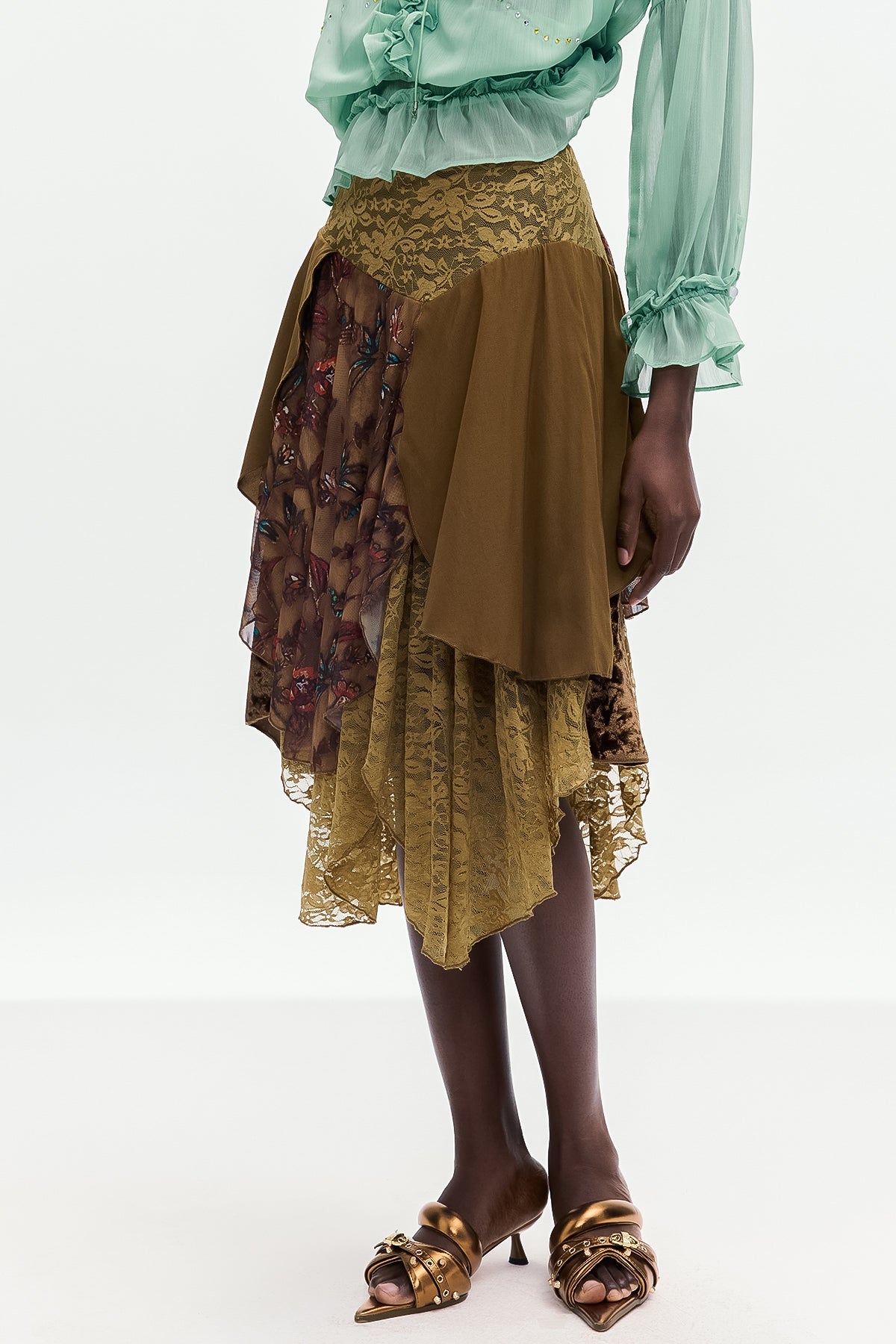 Sophisticated Garment with a Clean Classic Look