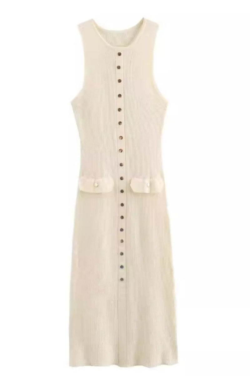 Effortlessly Elegant Dress with a Timeless Design