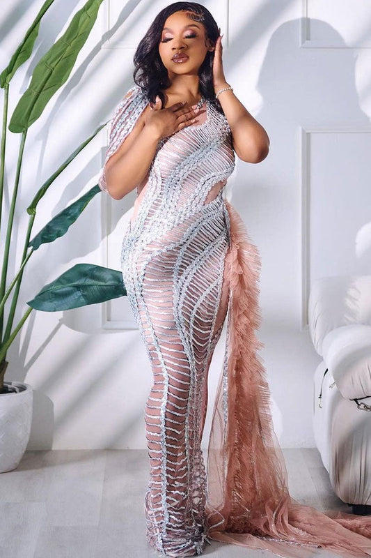 Beautifully Crafted Dress in a Classic Style