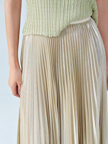 Gracefully Styled Garment for Any Occasion