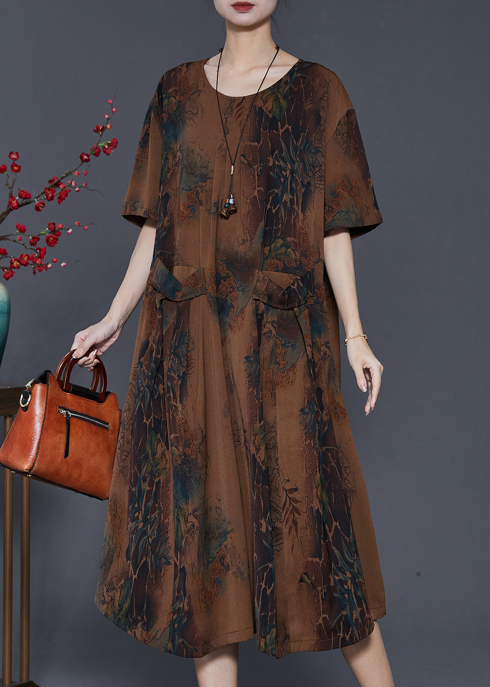 Classic Vintage Dress with a Flattering Fit