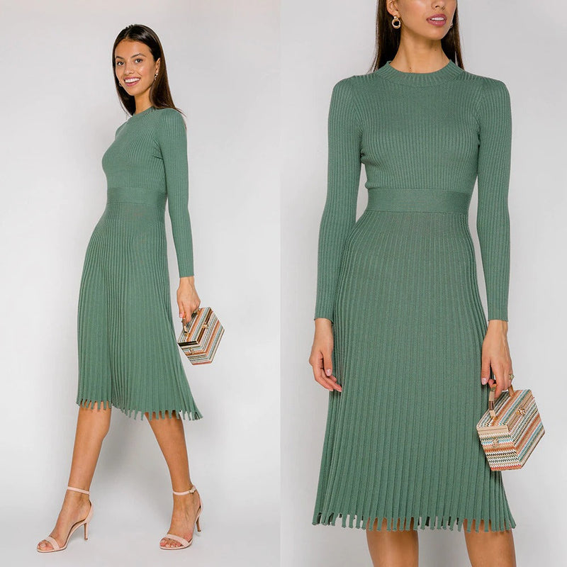 Classic Vintage Dress with a Flattering Fit