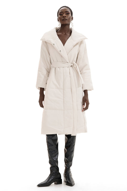Effortlessly Elegant Coat with a Timeless Design