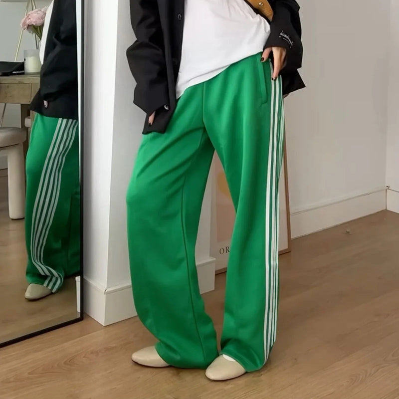 Sophisticated Pants with a Clean Classic Look