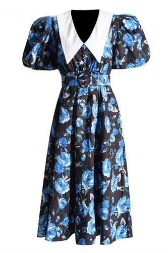 Classic Vintage Dress with a Flattering Fit