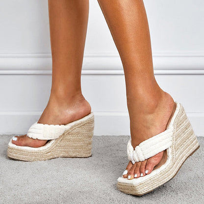 Elegantly Styled Shoes for Everyday Wear