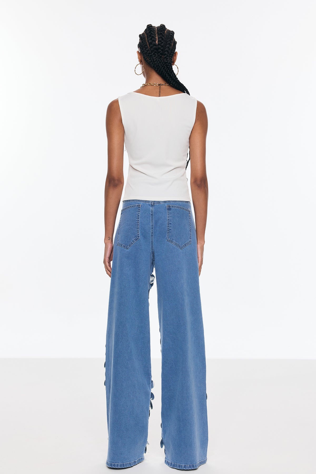 Beautifully Finished Garment in a Timeless Design