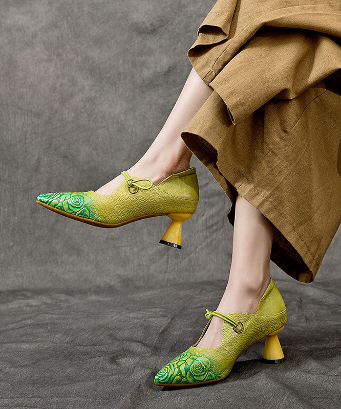 A Vintage Style Heels with Delicate Timeless Details