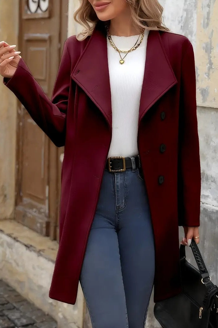 Effortlessly Elegant Coat with a Timeless Design