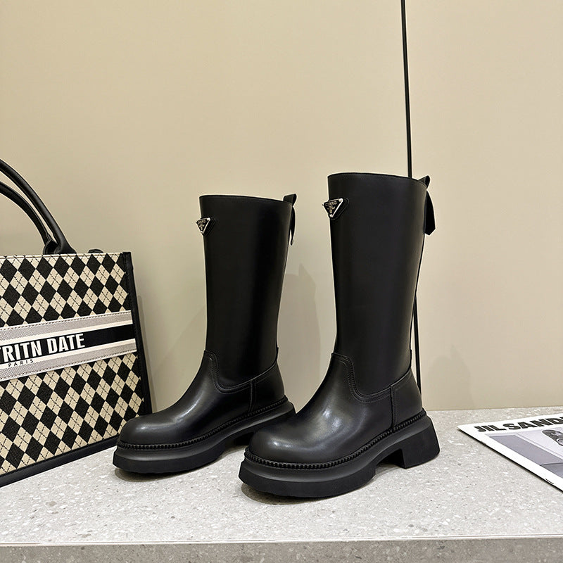 Polished Boots with an Effortless Classic Look