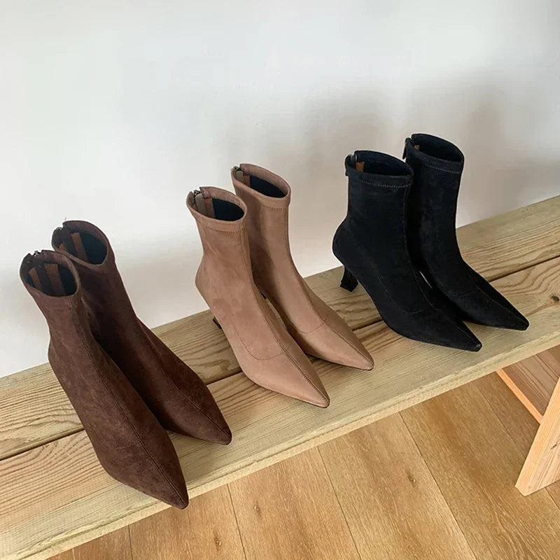 Polished Boots with an Effortless Classic Look