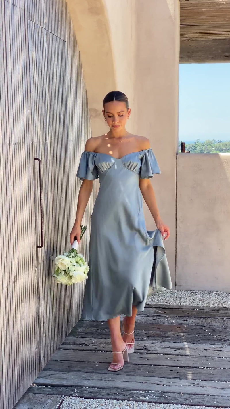 A Vintage Style Dress with Delicate Timeless Details