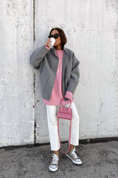 Well Tailored Jacket with a Graceful Silhouette