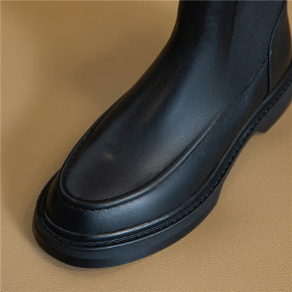 Elegantly Styled Boots for Everyday Wear