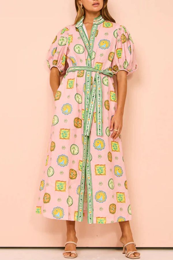 Effortlessly Elegant Dress with a Timeless Design