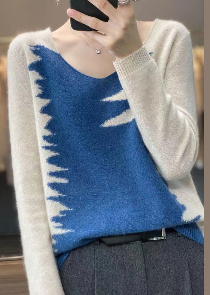 Effortlessly Elegant Top with a Timeless Design