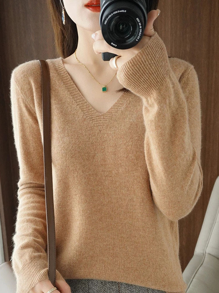 Polished Sweater with an Effortless Classic Look