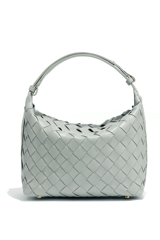 Well Tailored Bag with a Graceful Silhouette