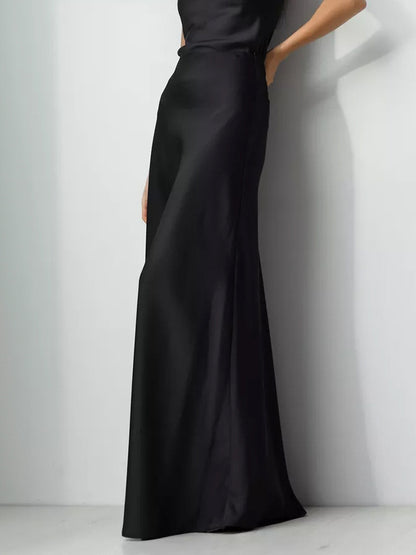 Beautifully Finished Garment in a Timeless Design