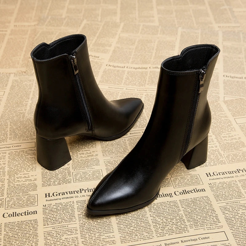 Well Tailored Boots with a Graceful Silhouette