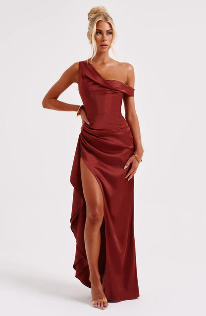 Polished Garment with an Effortless Classic Look