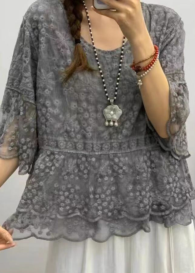 Sophisticated Blouse with a Clean Classic Look