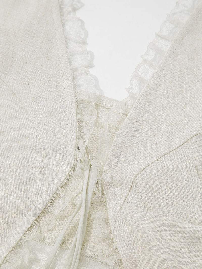 Beautifully Finished Top in a Timeless Design