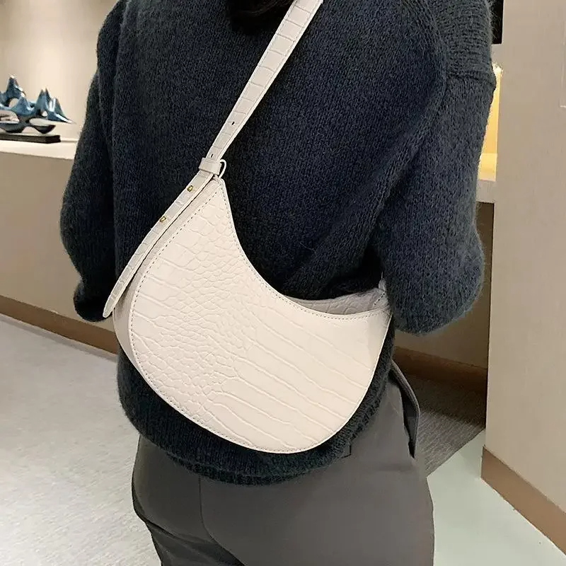 Classic Vintage Bag with a Flattering Fit