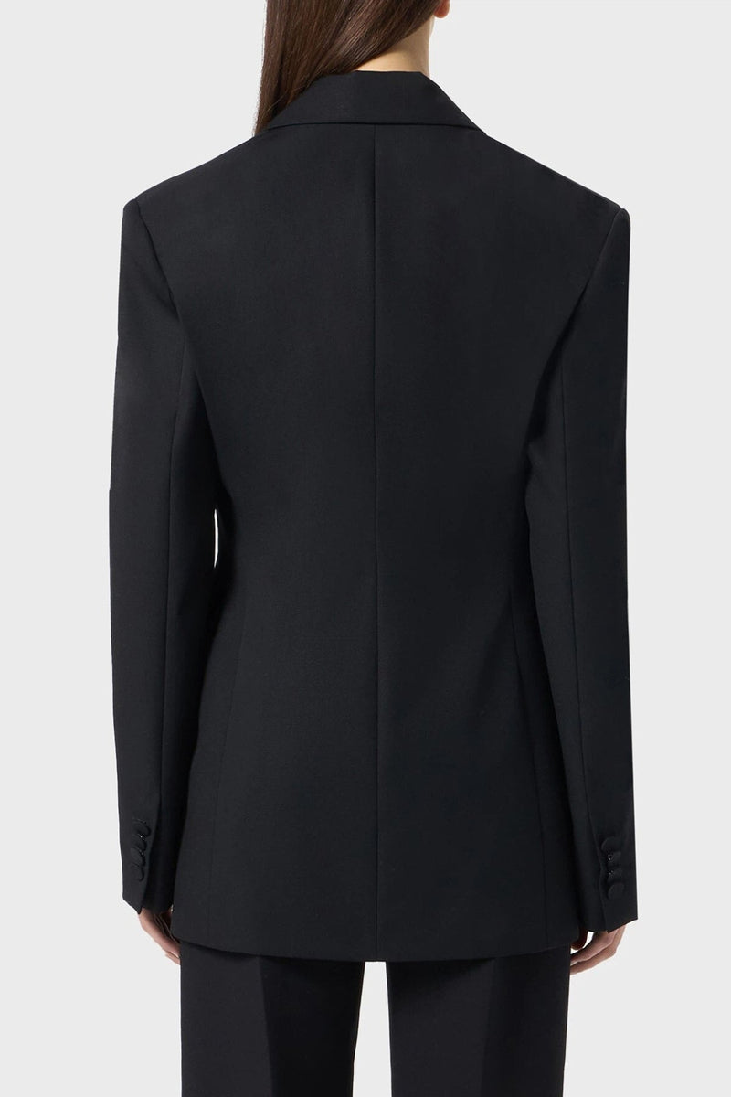 Well Tailored Garment with a Graceful Silhouette