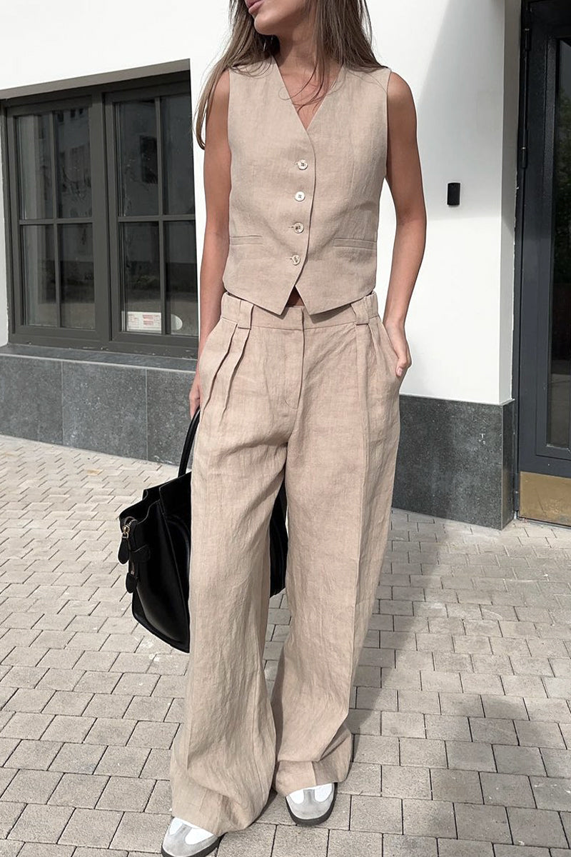 Sophisticated Garment with a Clean Classic Look
