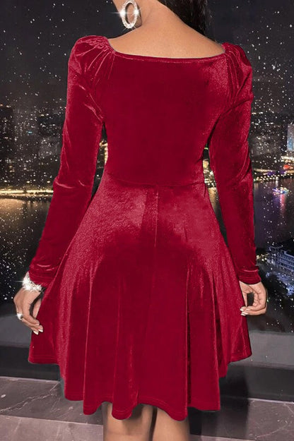 Classic Vintage & Enduringly Stylish Dress