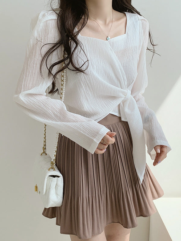 Beautifully Crafted Blouse in a Classic Style