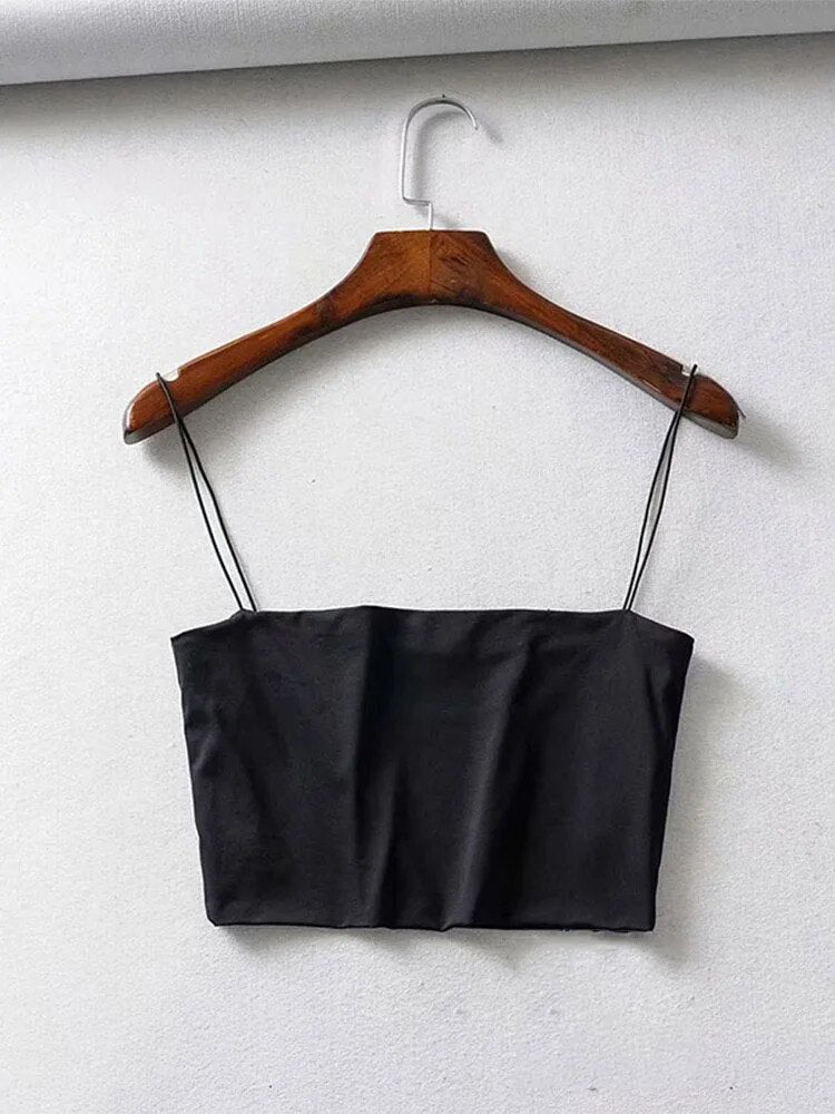 A Vintage Style Top with Delicate Timeless Details