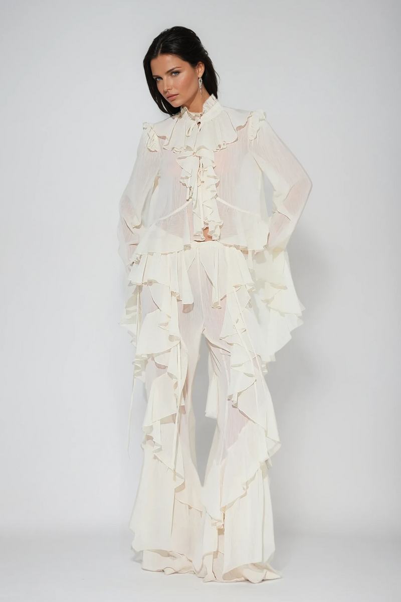 Classic Vintage Pants with a Flattering Fit