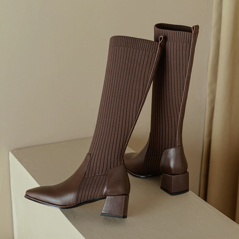 Classic Vintage Boots with a Flattering Fit