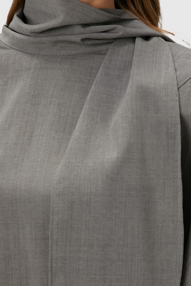Elegantly Styled Blouse for Everyday Wear
