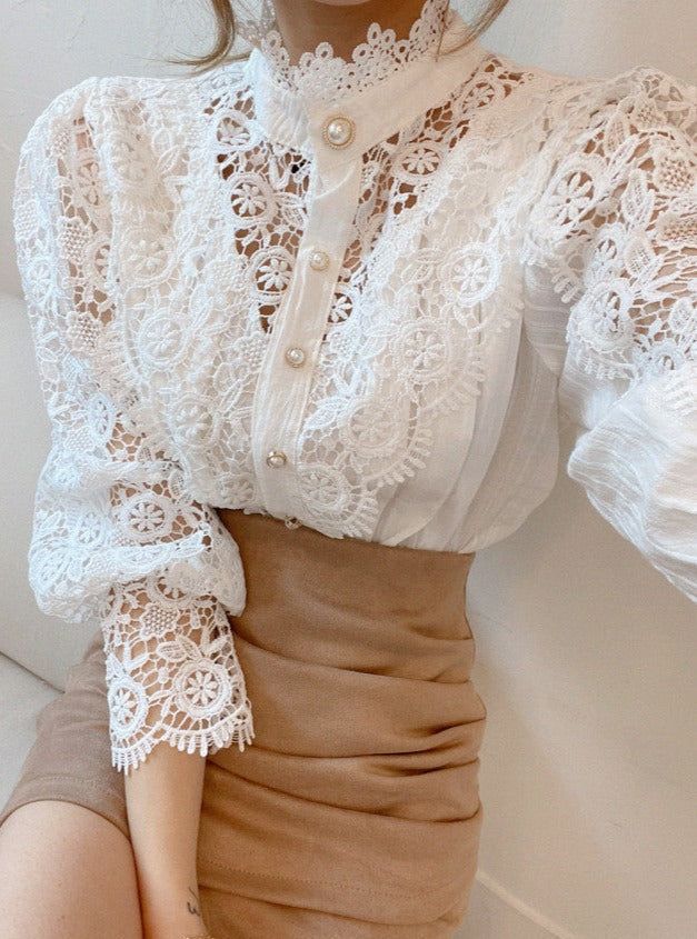 Sophisticated Blouse with a Clean Classic Look