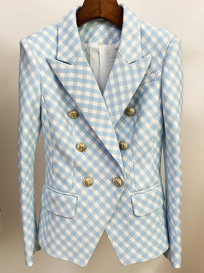 Sophisticated Garment with a Clean Classic Look