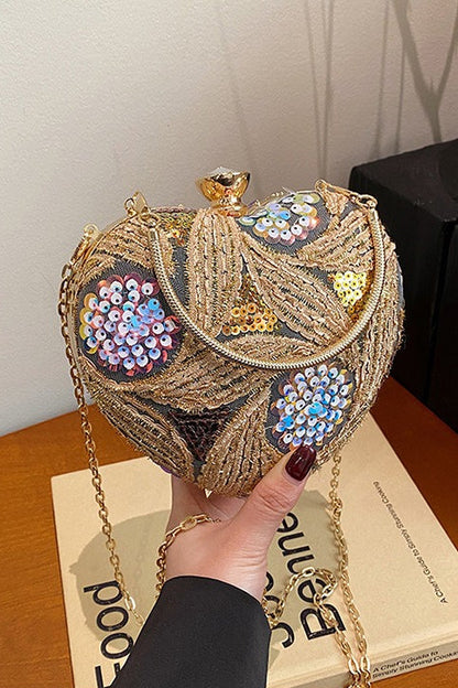 A Vintage Style Bag with Delicate Timeless Details