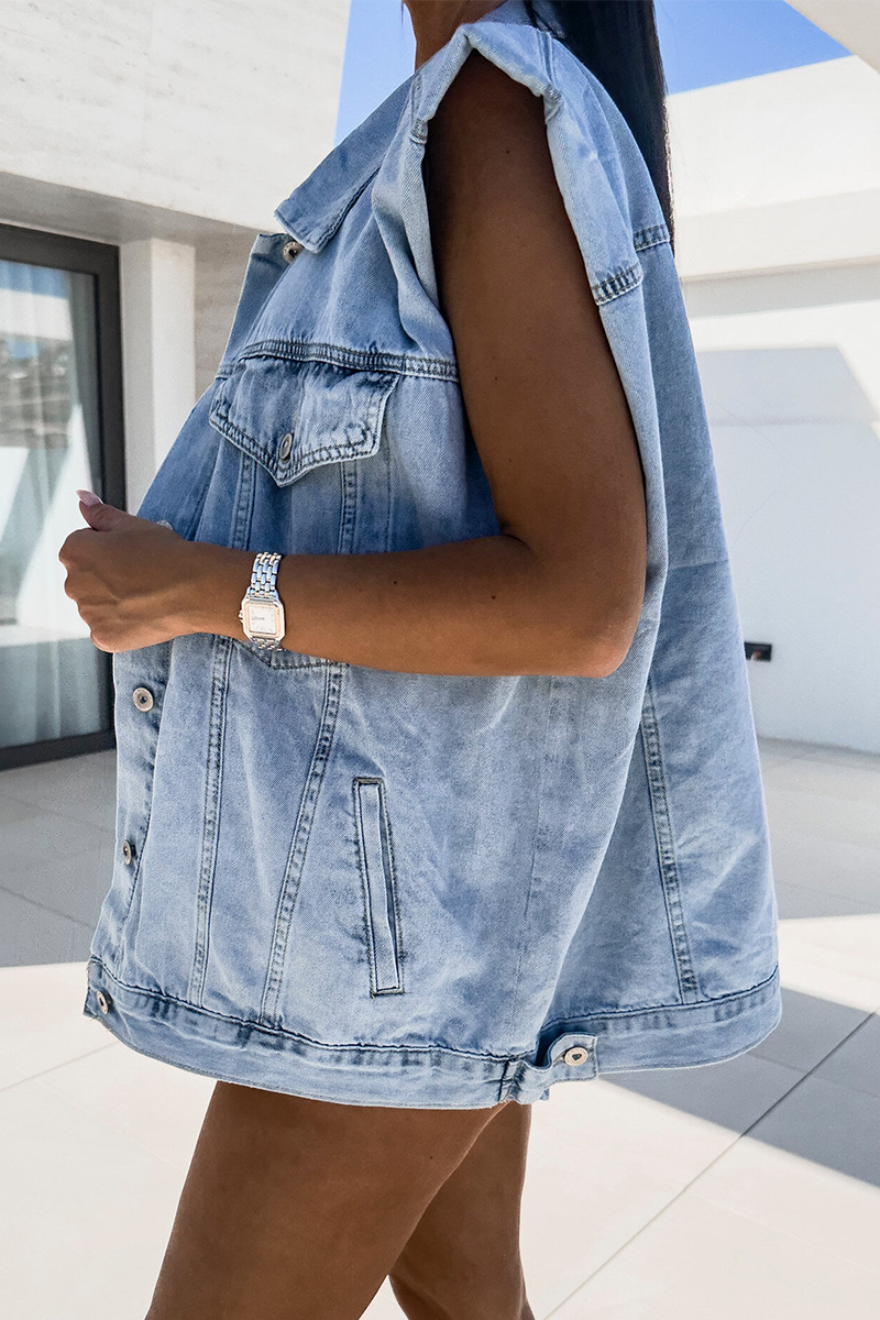 Polished Jacket with an Effortless Classic Look