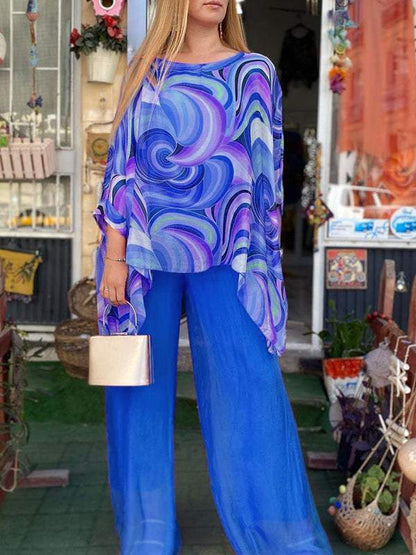 Effortlessly Elegant Garment with a Timeless Design
