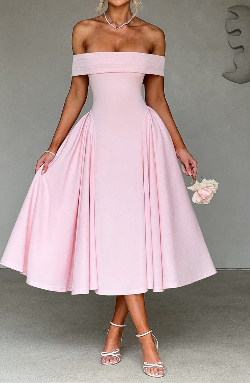 Classic Vintage & Enduringly Stylish Dress