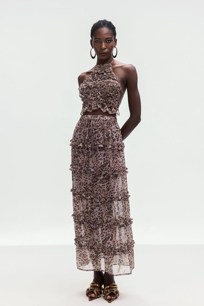 Sophisticated Garment with a Clean Classic Look