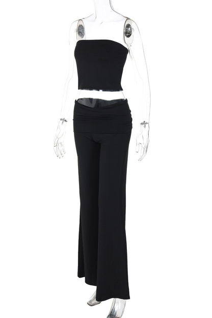 Effortlessly Elegant Garment with a Timeless Design
