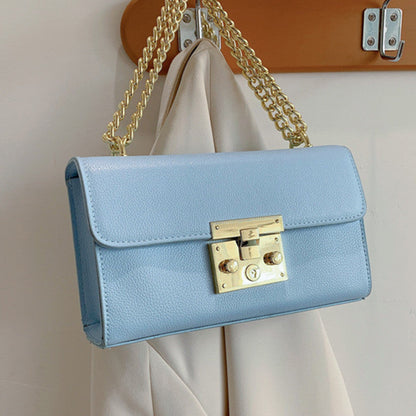 Polished Bag with an Effortless Classic Look